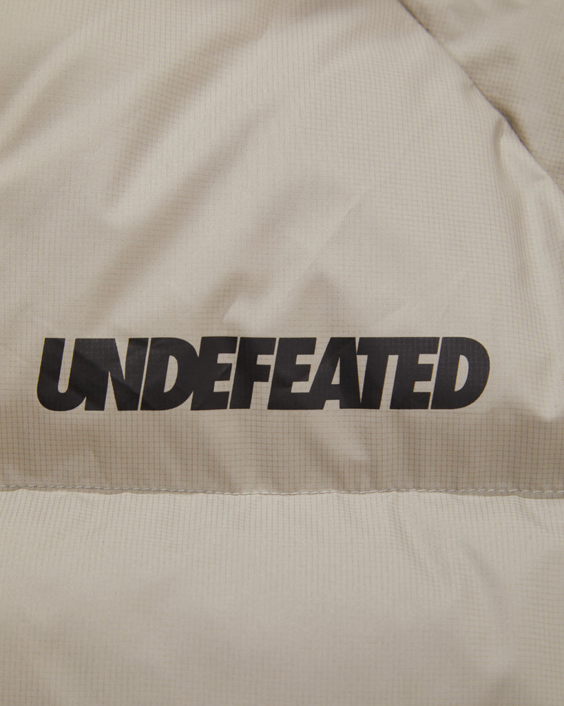 UNDEFEATED PUFFY DOWN JACKET KHAKI