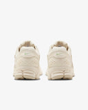 NIKE WMNS ZOOM VOMERO 5 - FQ6868-111