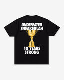 UNDEFEATED X SNEAKERLAH - TROPHY TEE - BLACK