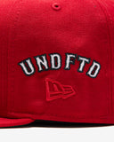 UNDEFEATED HO25 X NE ALL OVER FITTED - RED