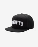 UNDEFEATED ARCH SNAPBACK BLACK