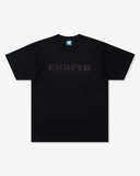 UNDEFEATED HO25 STENCIL S/S TEE - BLACK