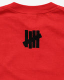 UNDEFEATED HO25 STENCIL S/S TEE - RED