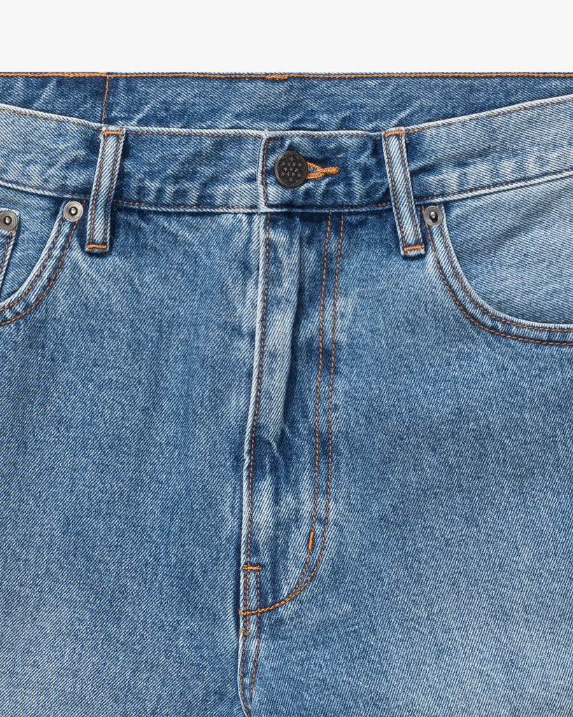 UNDEFEATED 5 POCKET DENIM SHORT MEDIUM BLUE