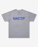 SU26 UNDEFEATED STENCIL S/S TEE