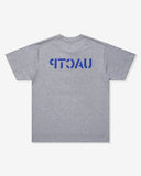 SU26 UNDEFEATED STENCIL S/S TEE