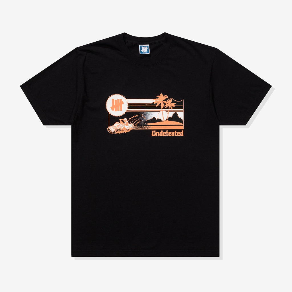 UNDEFEATED SU25 SOUVENIR S/S TEE