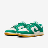 NIKE DUNK LOW SE - HQ1519-030