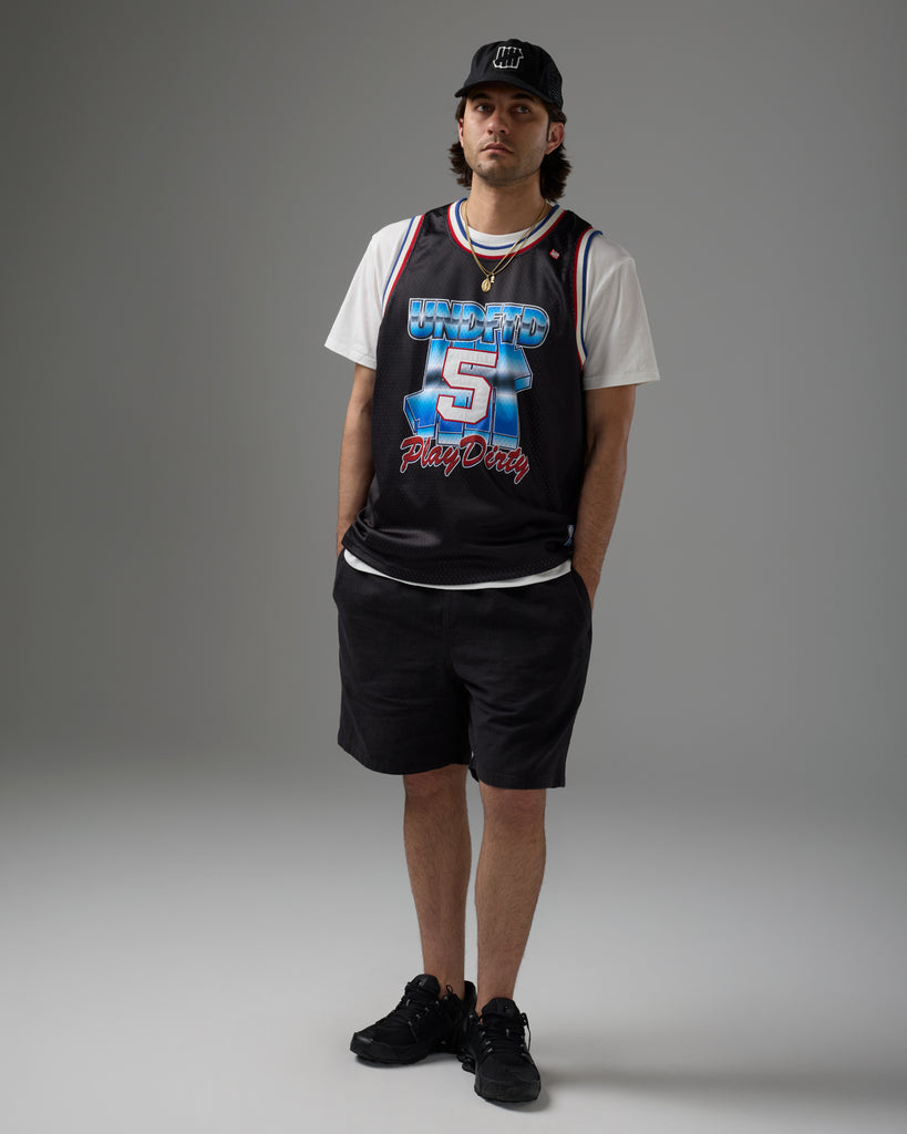 UNDEFEATED SU26 LIGHTWEIGHT SHORT - BLACK