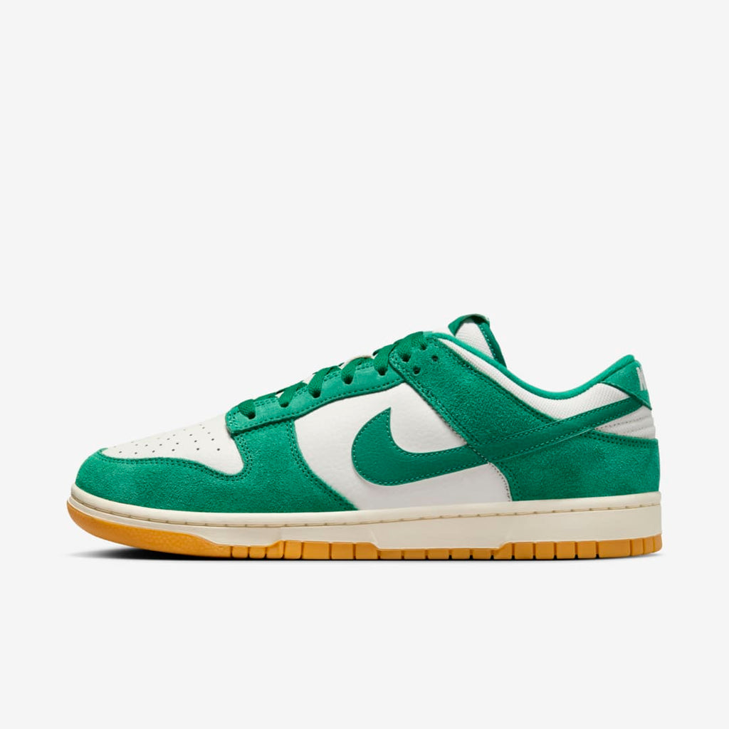 NIKE DUNK LOW SE - HQ1519-030