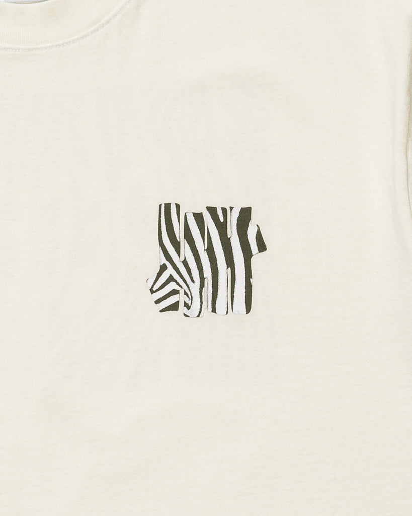 UNDEFEATED SU25 TRIP S/S TEE