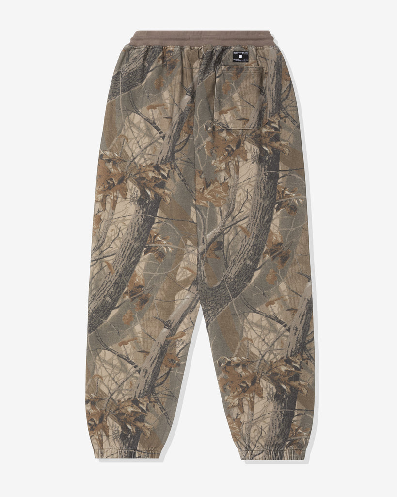 FA26 UNDEFEATED WASHED SWEATPANT - HARDWOODS
