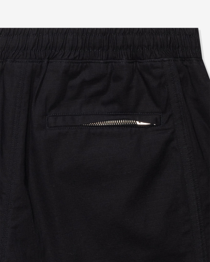 UNDEFEATED SU24 COOL DOWN SHORT