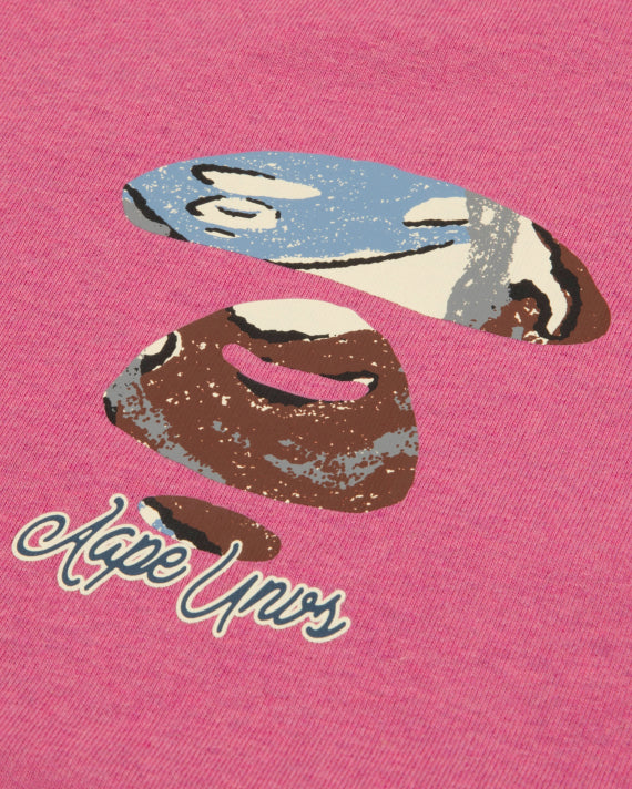 AAPE AAPEUNVS MOONFACE GRAPHIC TEE (CARMINE ROSE)
