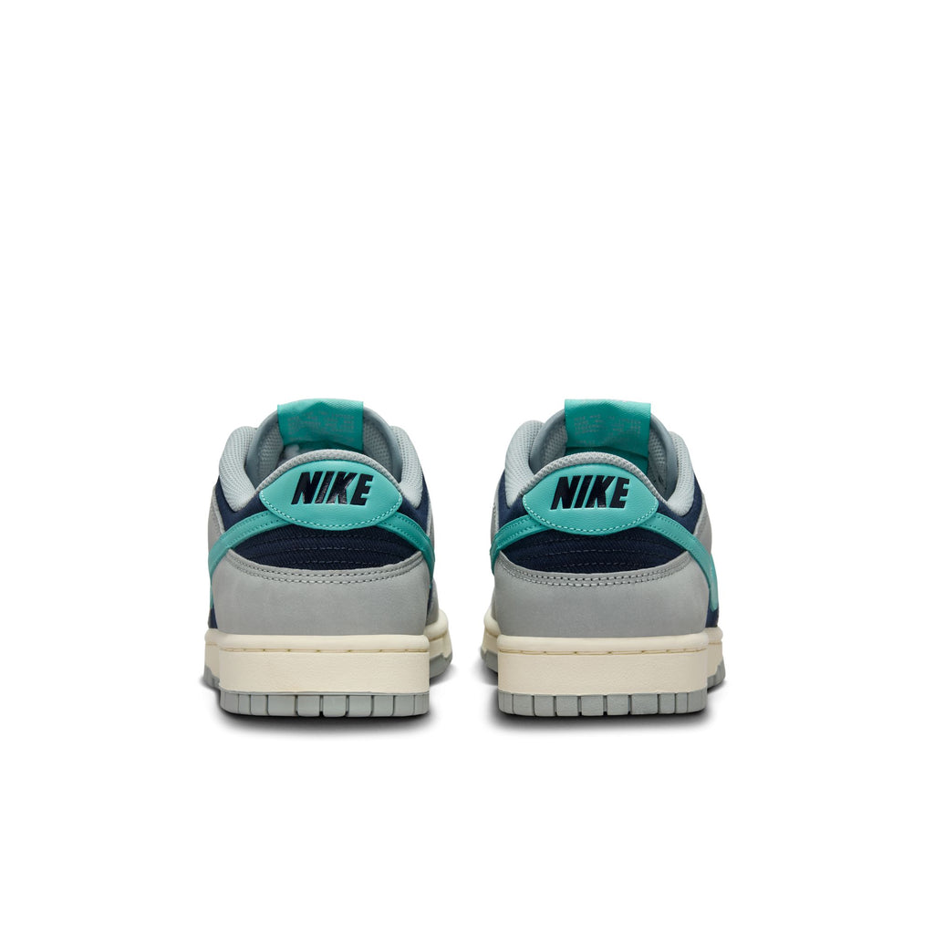 NIKE DUNK LOW RETRO PRM - GREEN FROST