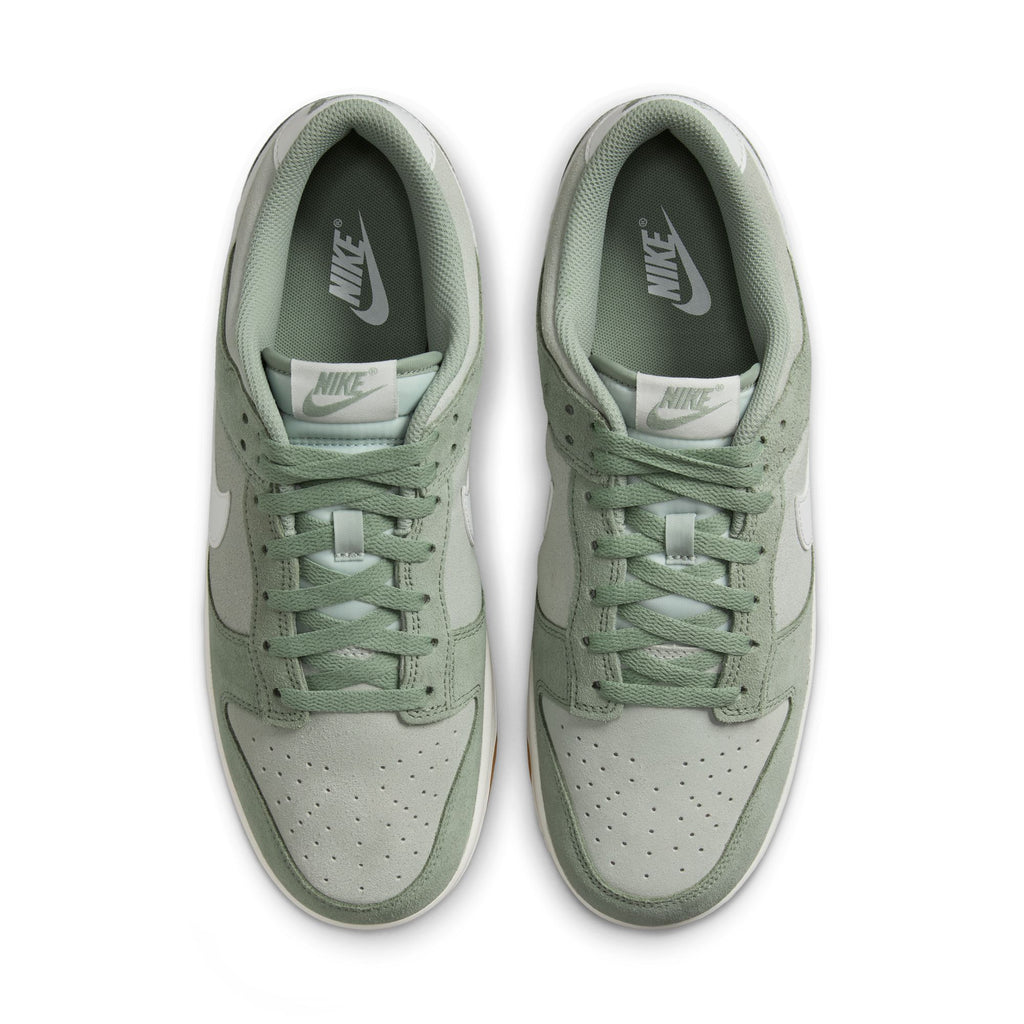 NIKE DUNK LOW RETRO SE - JADE HORIZON
