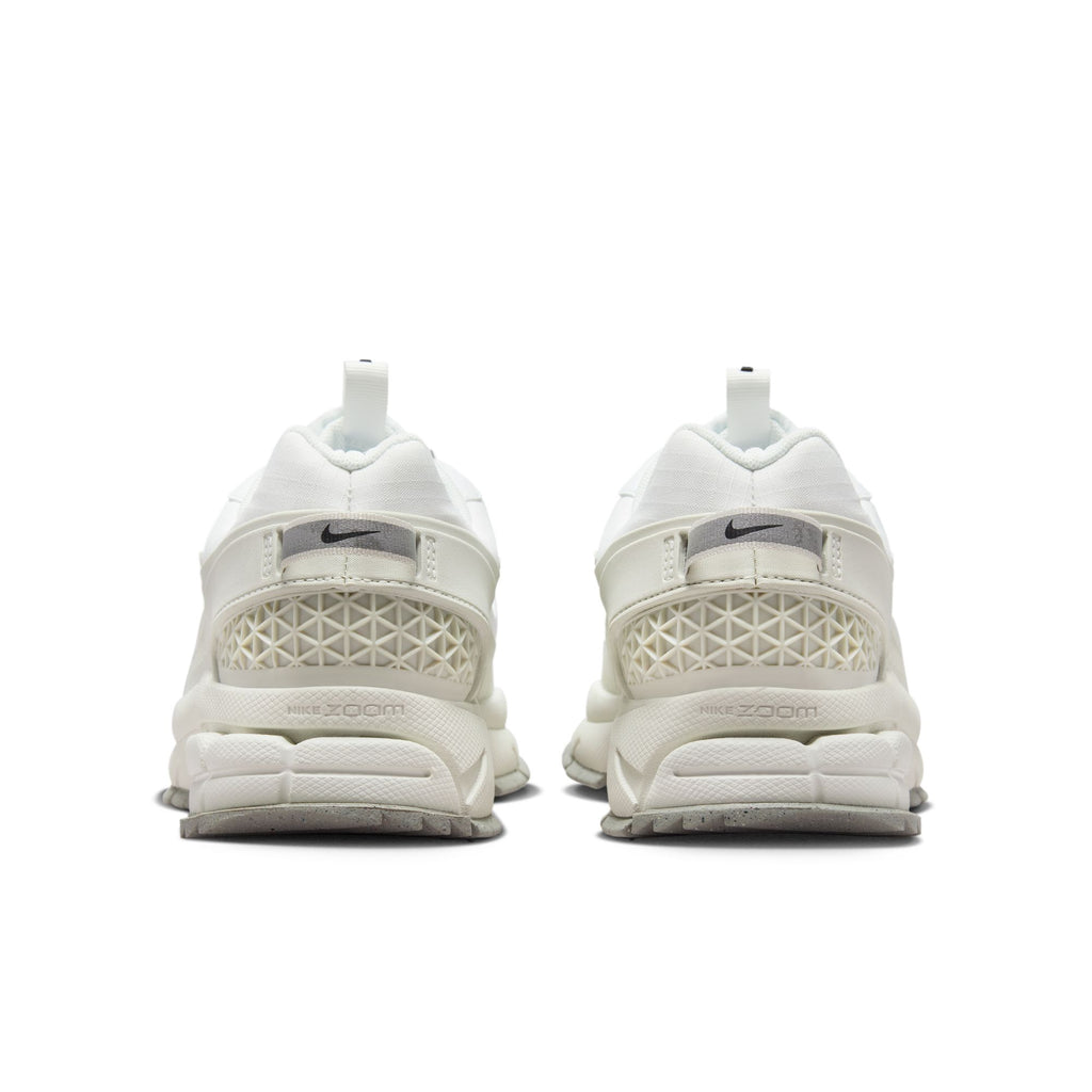 NIKE WMNS ZOOM VOMERO ROAM - SUMMIT WHITE