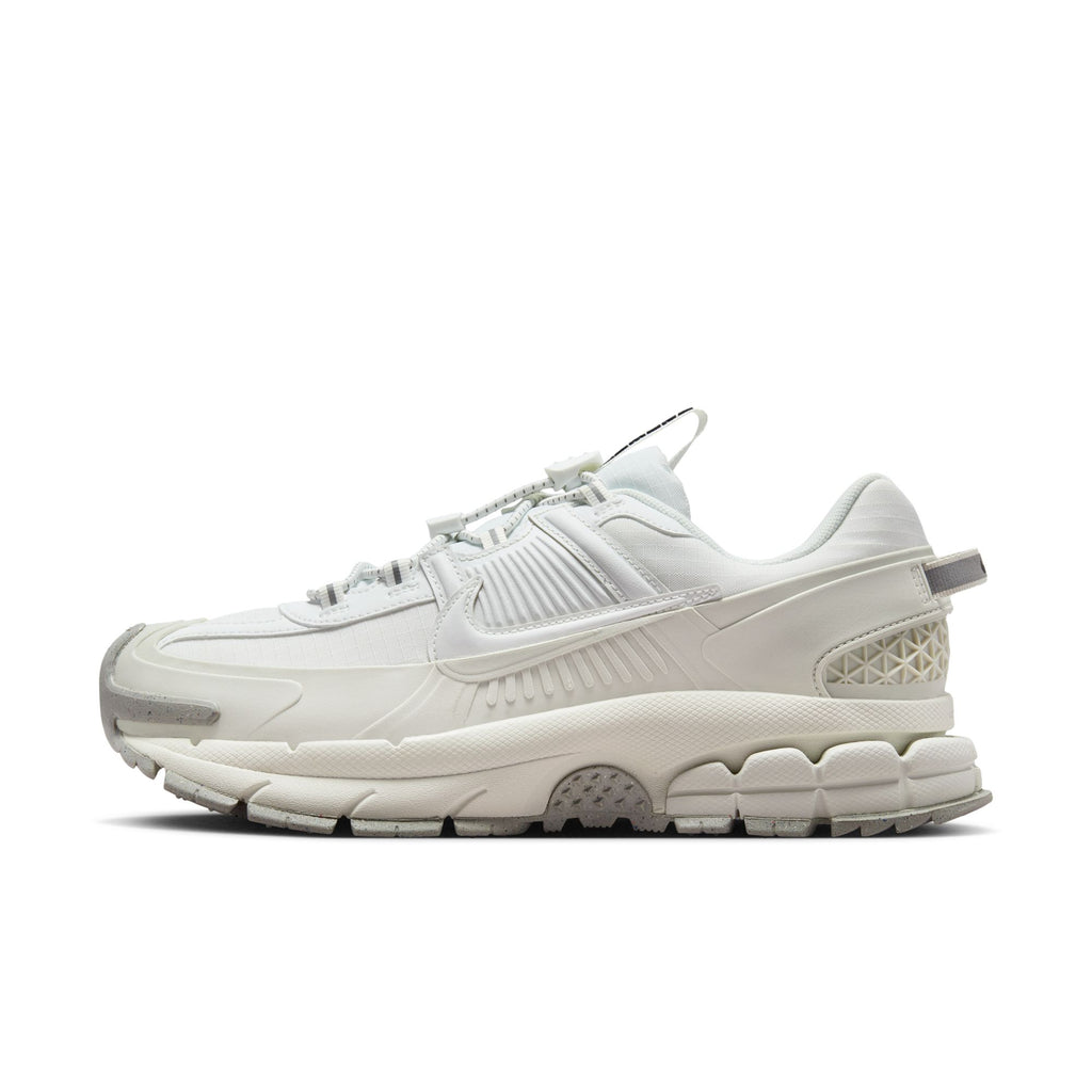 NIKE WMNS ZOOM VOMERO ROAM - SUMMIT WHITE