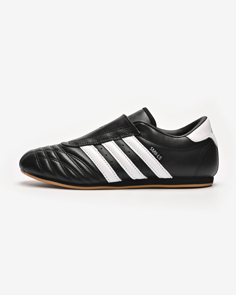 ADIDAS TAEKWONDO W - CBLACK/FTWWHT/GUM3