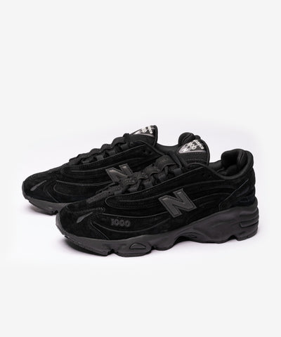 NEW BALANCE 1000 - BLACK