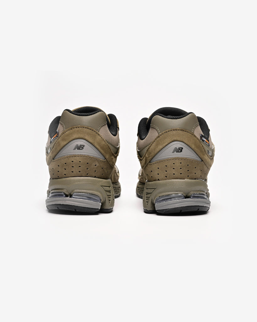 NEW BALANCE 2002R CORDURA - OLIVEGREEN