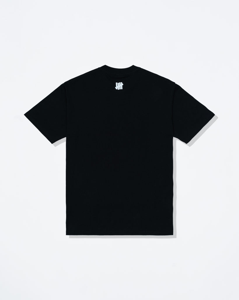 UNDEFEATED HO25 U MAN FLAG TEE - BLACK