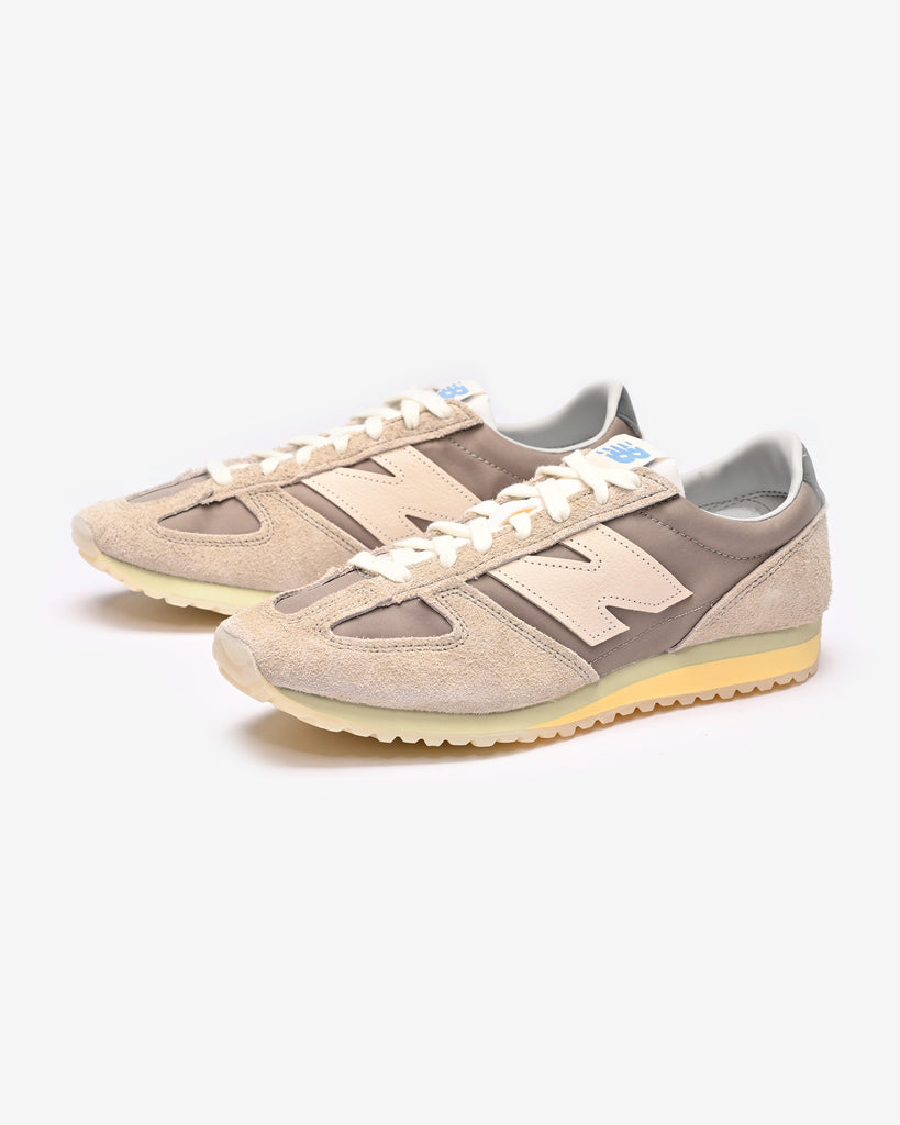 NEW BALANCE 471 GREY DAYS - ARIDSTONE/MOONCLOUD