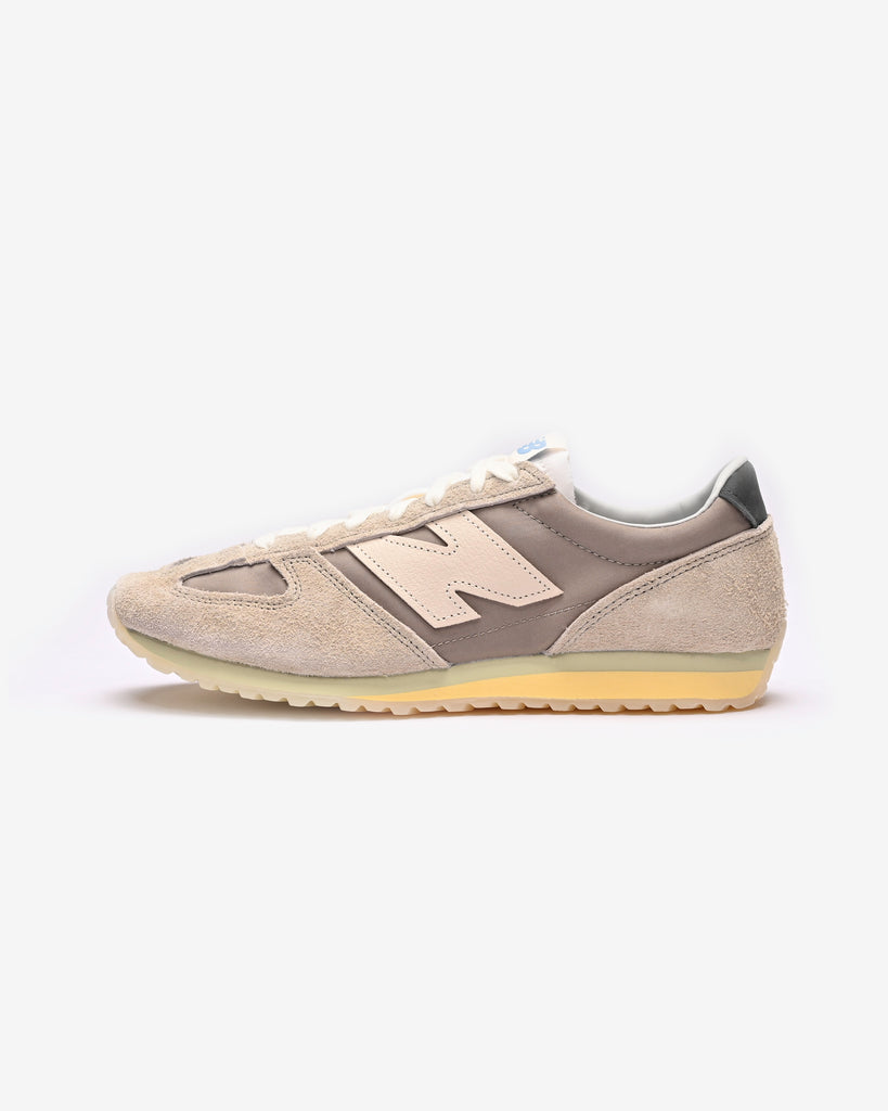 NEW BALANCE 471 GREY DAYS - ARIDSTONE/MOONCLOUD