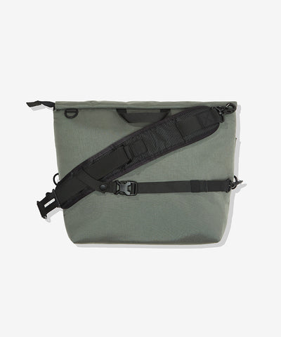 UNDEFEATED HO25 FLDLOCK MESSENGER BAG - GREY