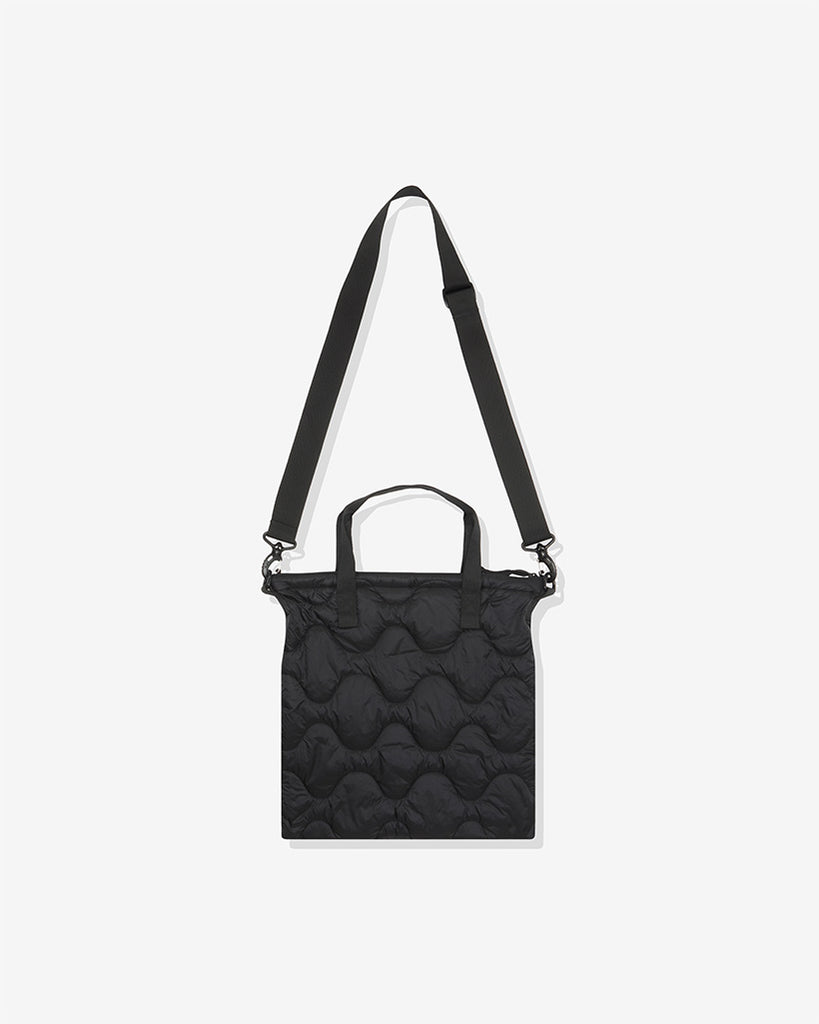 UNDEFEATED HO25 QUILTING SHOULDER BAG - BLACK