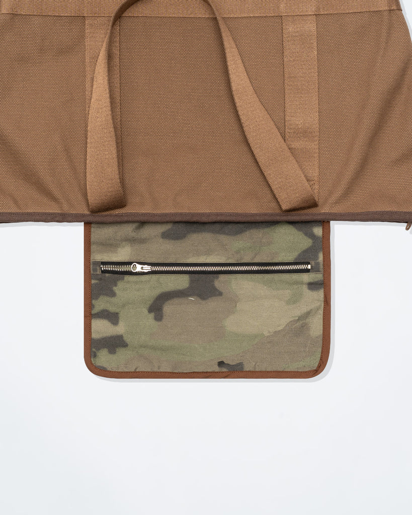 UNDEFEATED SP26 BIG CANVAS BAG - BROWN