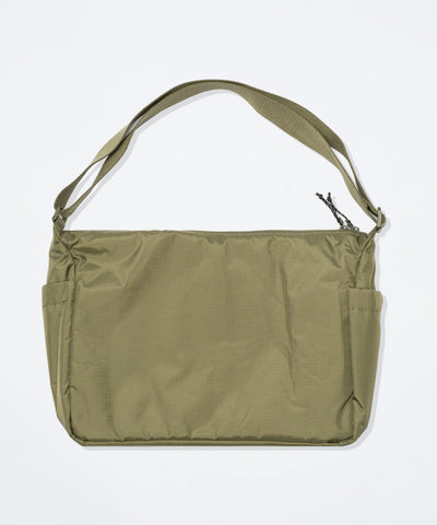 UNDEFEATED SP26 DOUBLE POCKET SHOULDER BAG - OLIVE