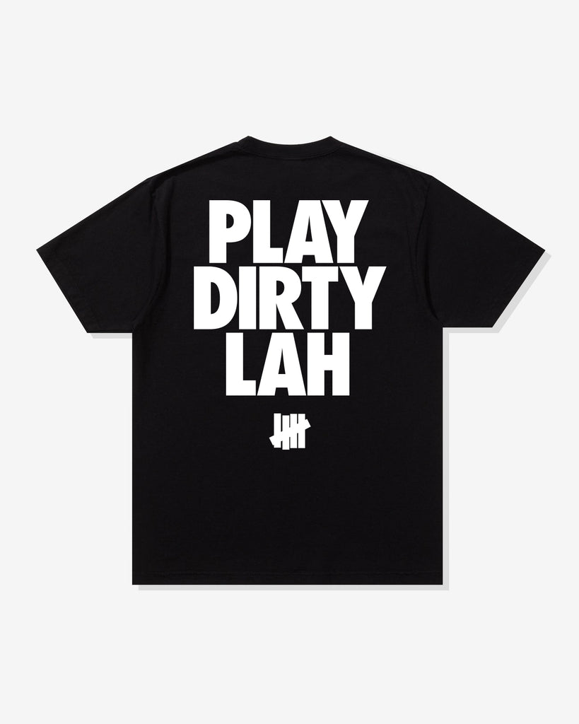 UNDEFEATED X SNEAKERLAH - PLAY DIRTY TEE - BLACK