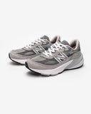 NEW BALANCE WOMEN'S MADE IN USA 990v6 - GREY