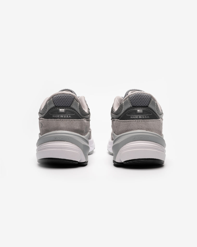 NEW BALANCE WOMEN'S MADE IN USA 990v6 - GREY