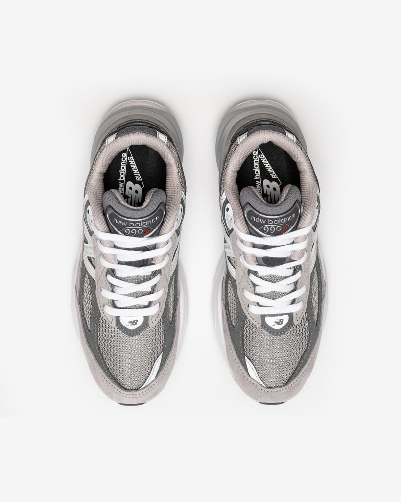 NEW BALANCE WOMEN'S MADE IN USA 990v6 - GREY
