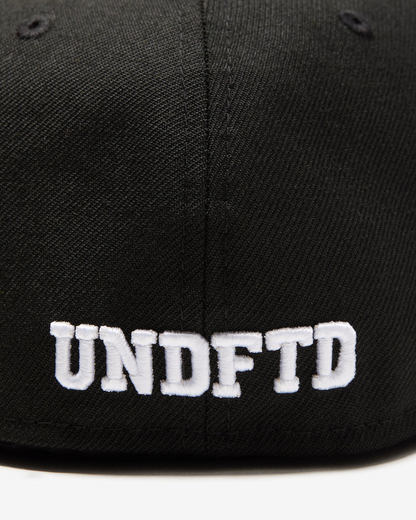 UNDEFEATED HO25 X NEW ERA ALL OVER FITTED - BLACK