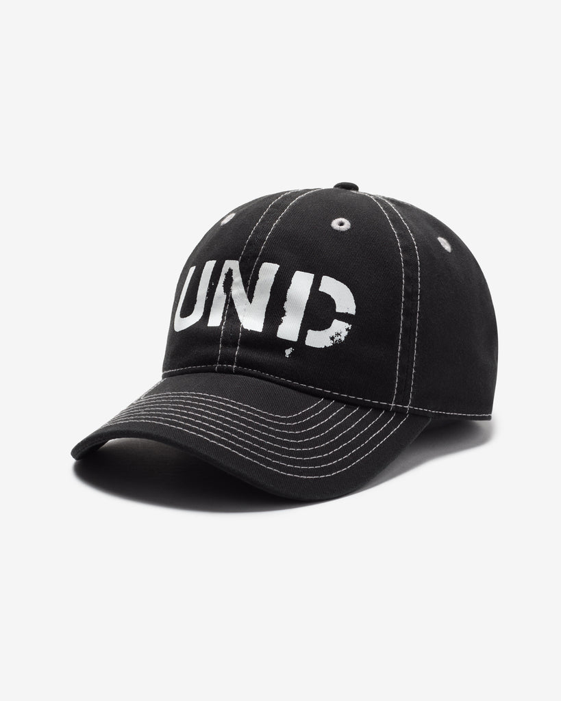 UNDEFEATED DISTRESSED STRAPBACK - BLACK
