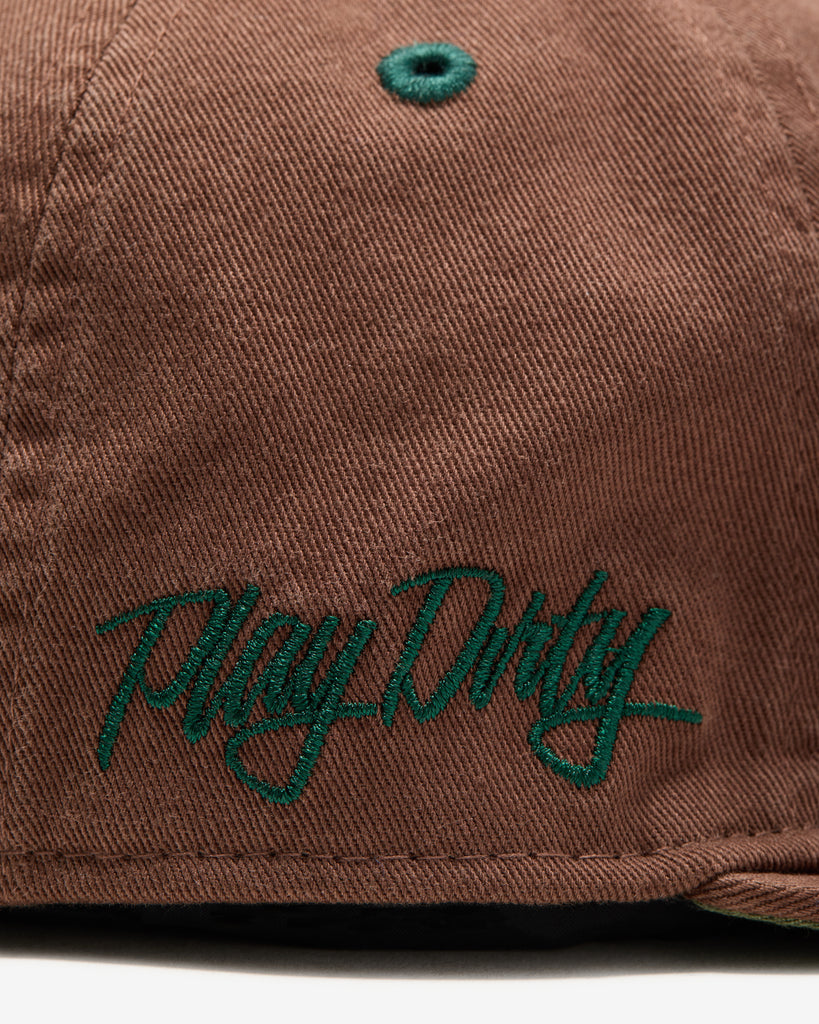 FA26 UNDEFEATED GRADIENT SNAPBACK - BROWN