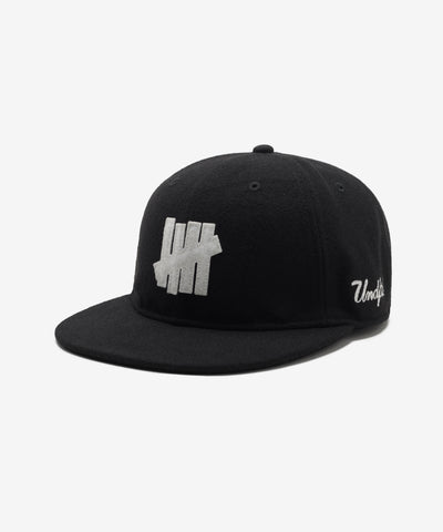 FA26 UNDEFEATED ICON MELTON STRAPBACK - BLACK