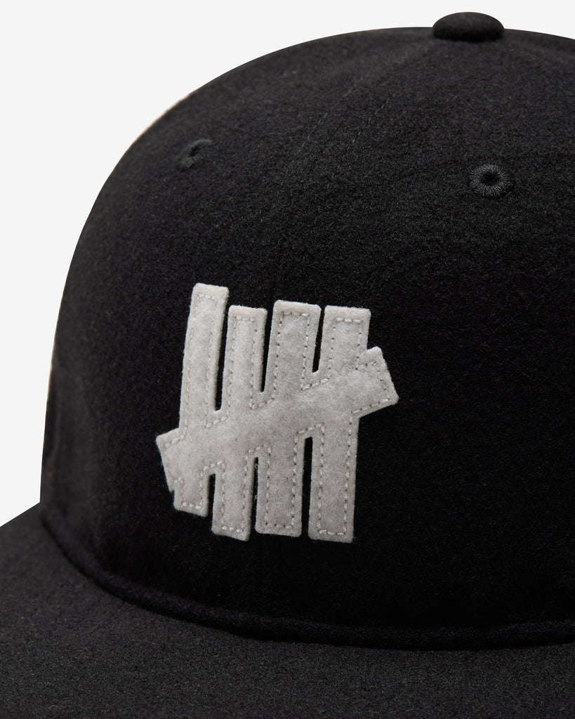 FA26 UNDEFEATED ICON MELTON STRAPBACK - BLACK