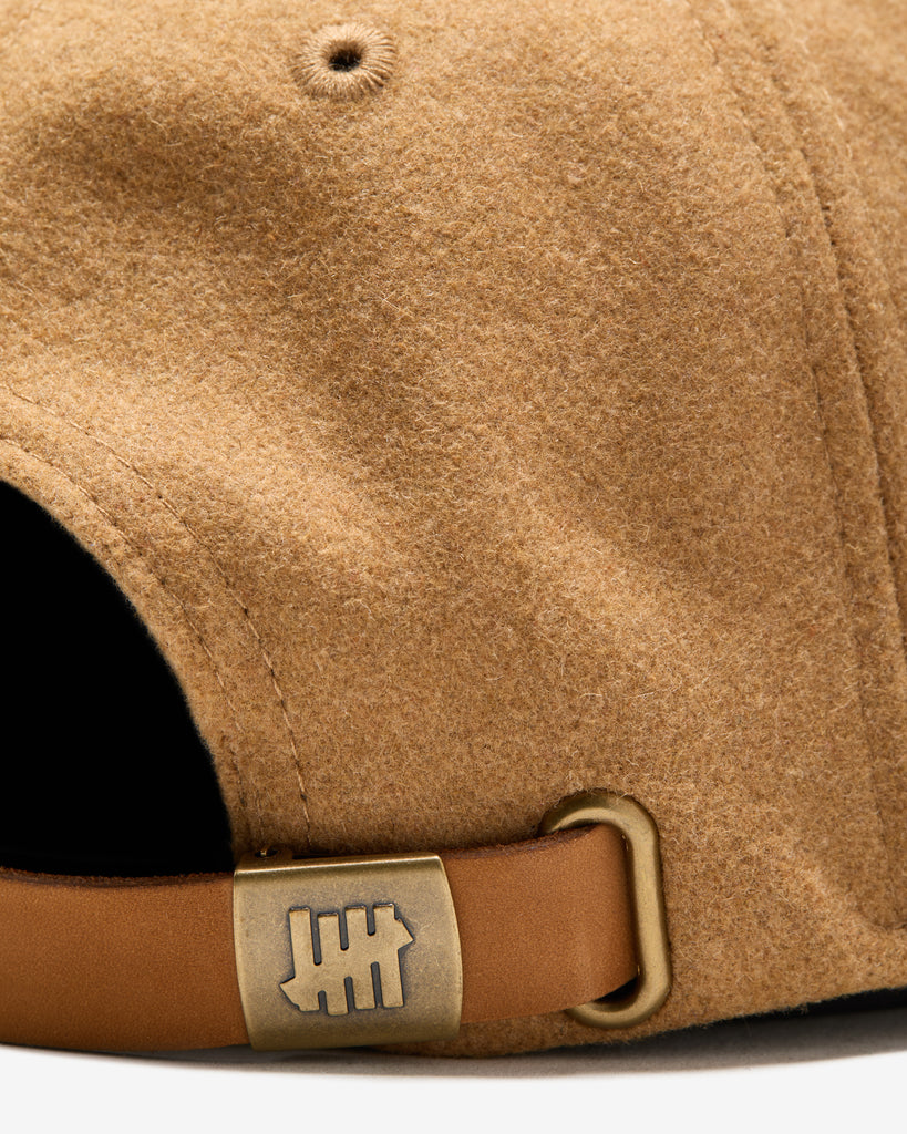 FA26 UNDEFEATED ICON MELTON STRAPBACK - TAN