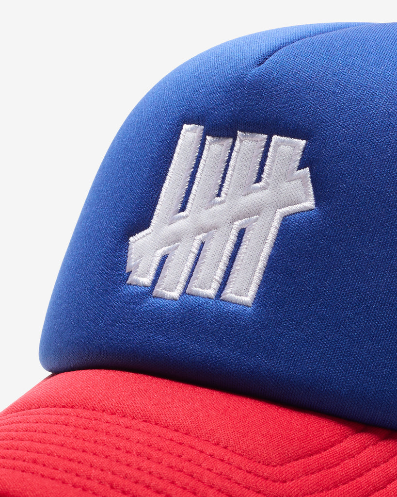 UNDEFEATED ICON TRUCKER - RED/BLUE