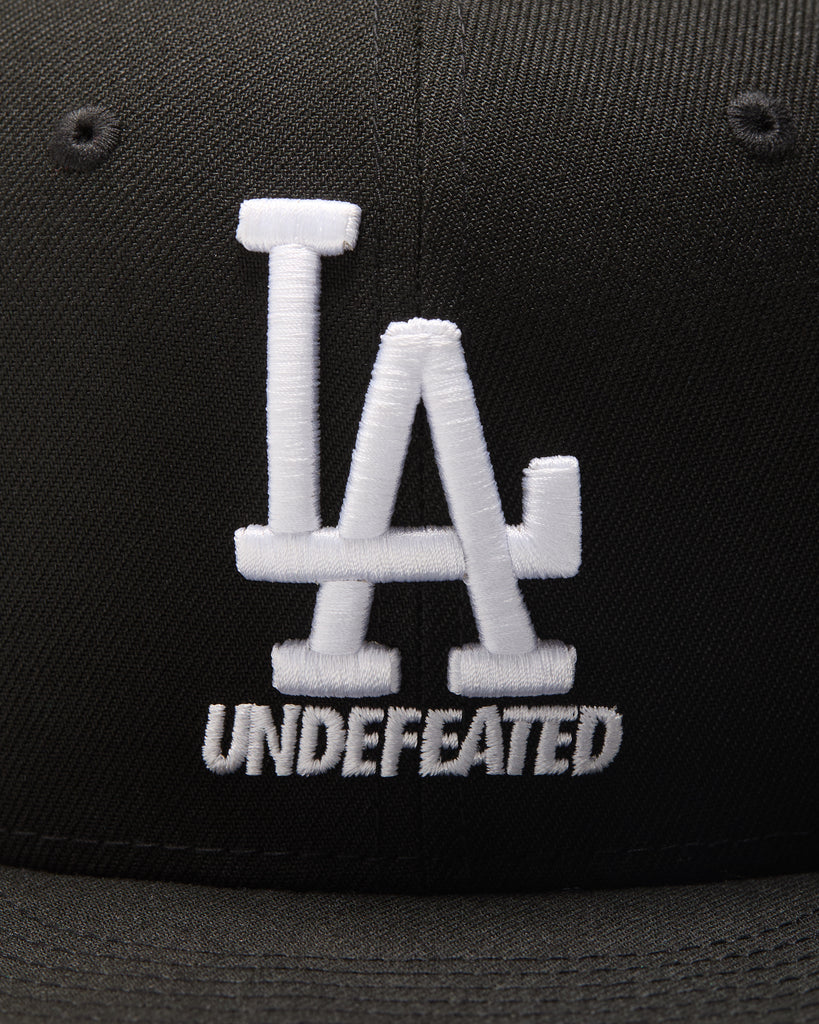 UNDEFEATED X NE X DODGERS STACKED LOGO FITTED - BLACK