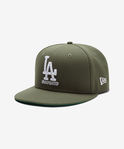 UNDEFEATED X NE X DODGERS STACKED LOGO FITTED - OLIVE