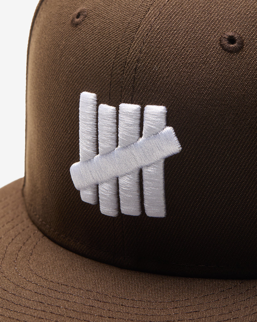 UNDEFEATED X NE ICON FITTED BROWN