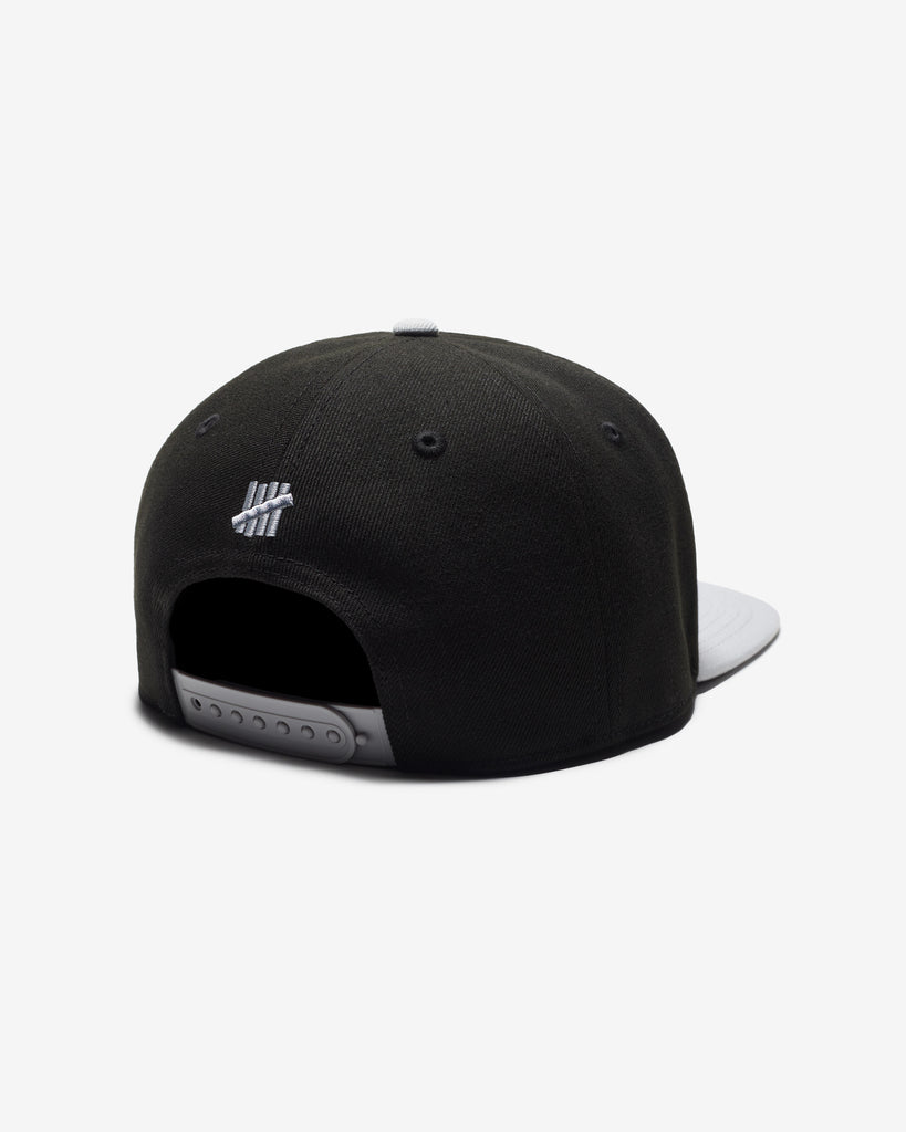 UNDEFEATED SP26 PLAY DIRTY SNAPBACK - BLACK