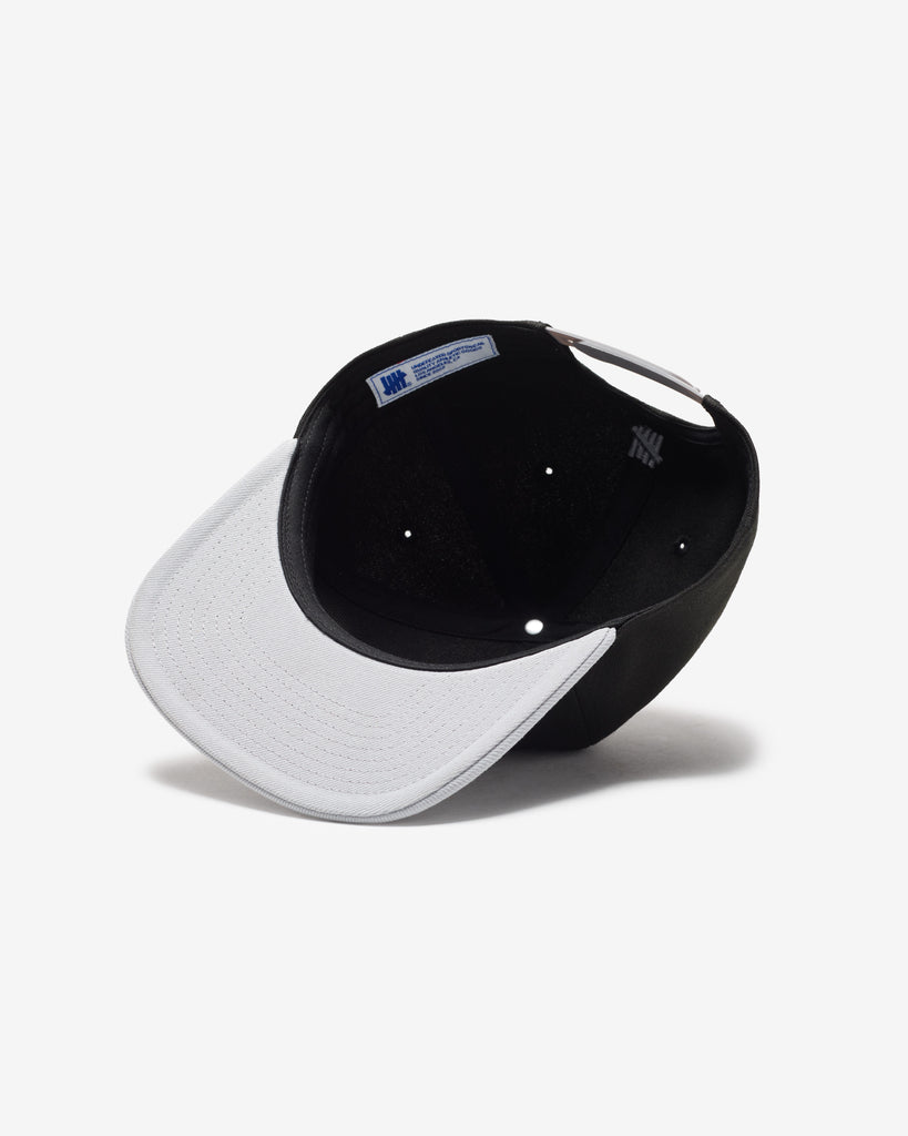 UNDEFEATED SP26 PLAY DIRTY SNAPBACK - BLACK