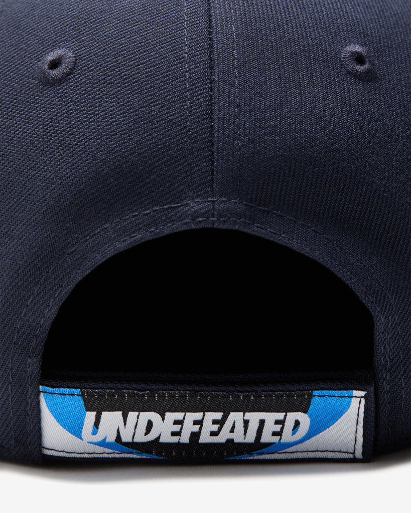 UNDEFEATED SP26 STRIPE STRAPBACK - BLACK