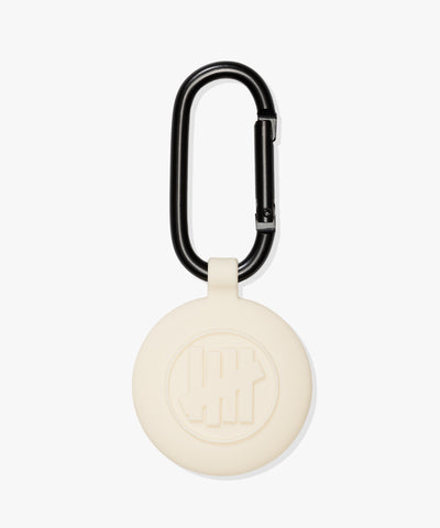 UNDEFEATED SP26 AIRTAG KEYCHAIN - SAND